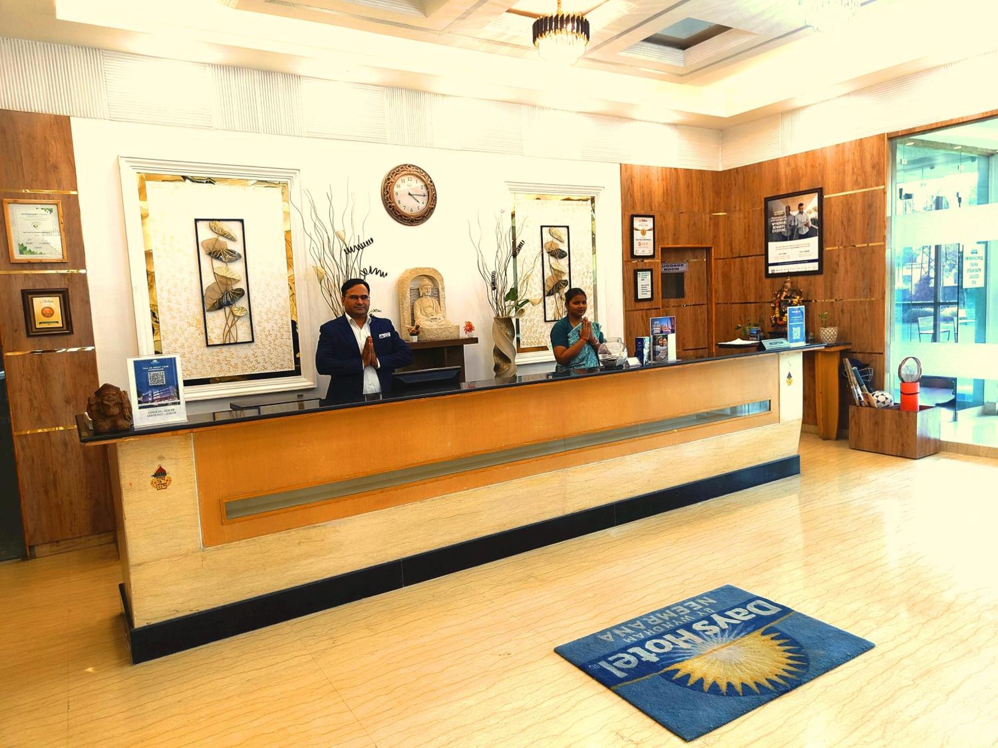 Days Hotel By Wyndham Neemrana Ngoại thất bức ảnh