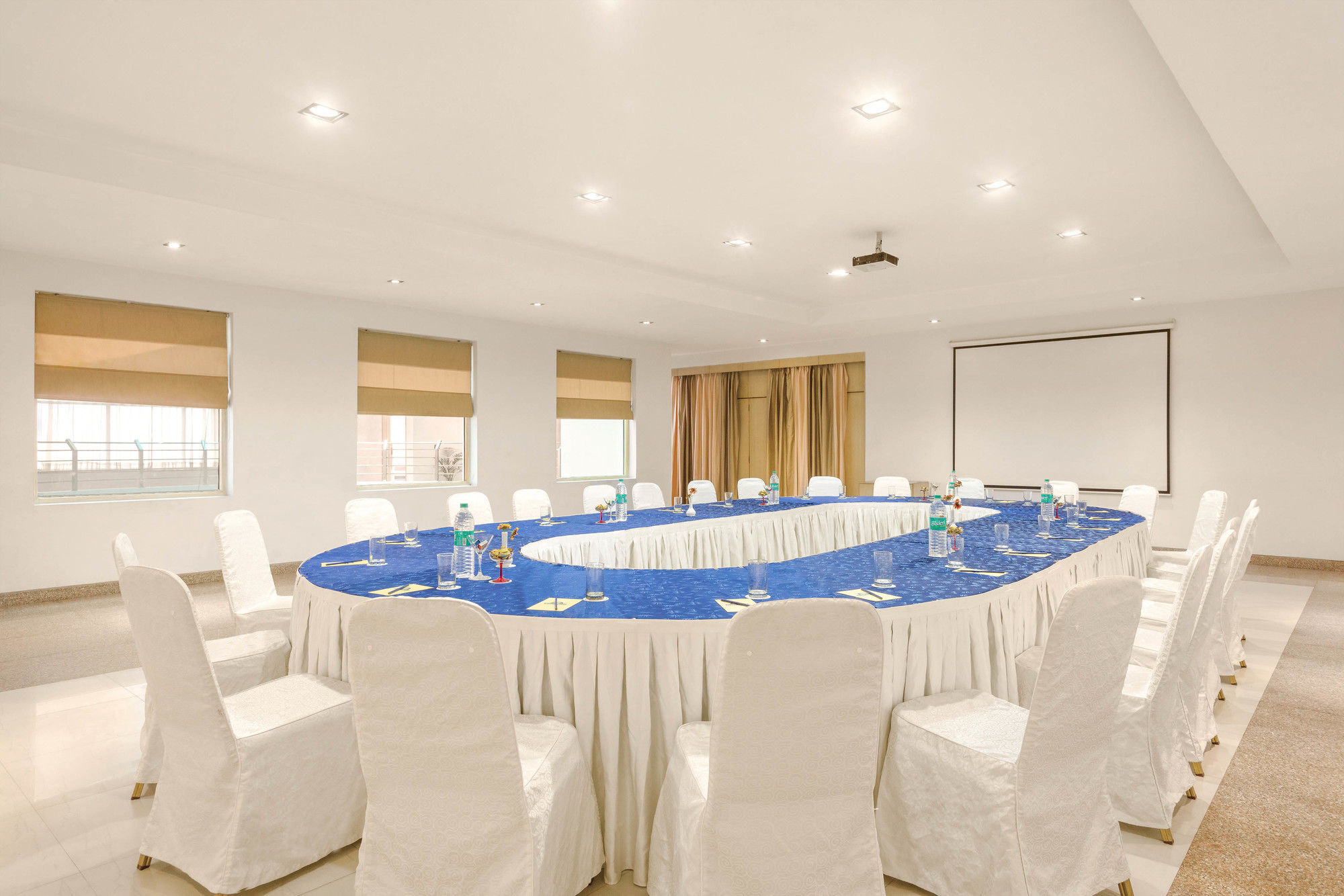 Days Hotel By Wyndham Neemrana Ngoại thất bức ảnh