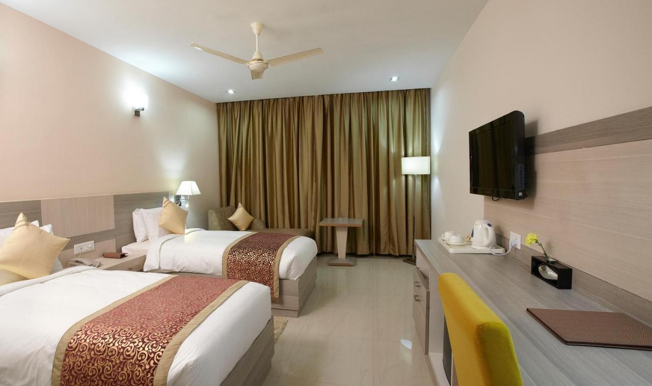 Days Hotel By Wyndham Neemrana Phòng bức ảnh